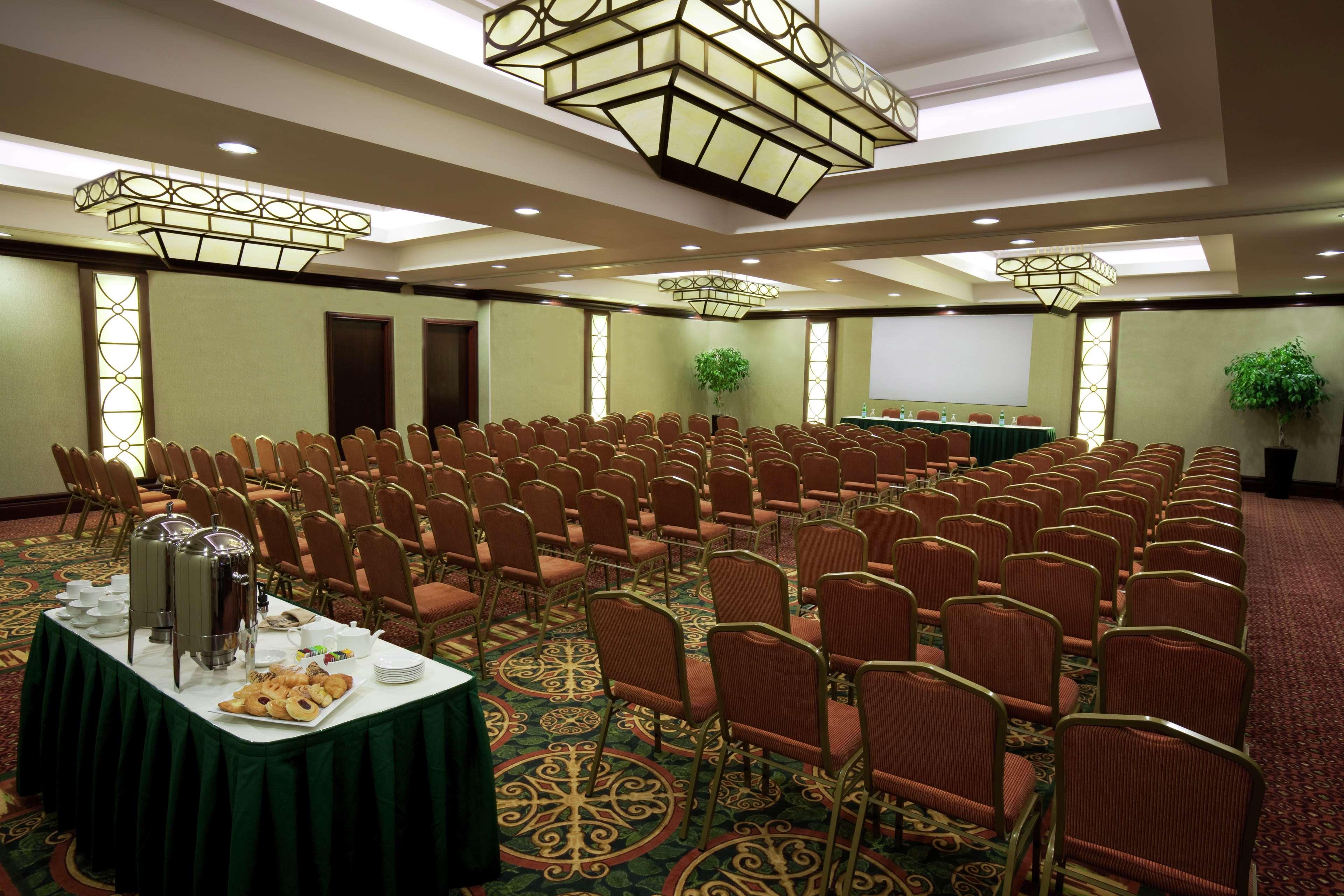 מיסיסאוגה Hilton Garden Inn Toronto Airport מתקנים תמונה