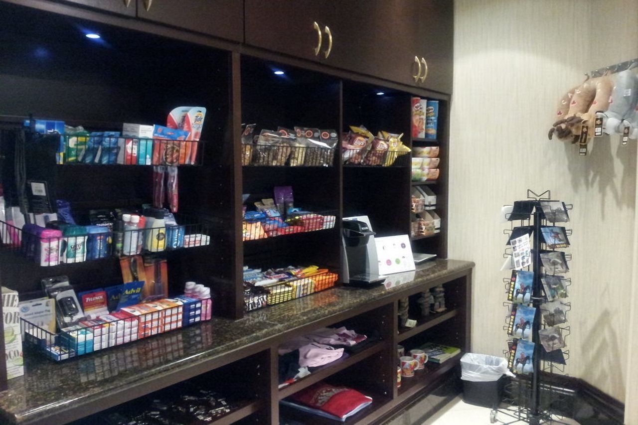 מיסיסאוגה Hilton Garden Inn Toronto Airport מראה חיצוני תמונה